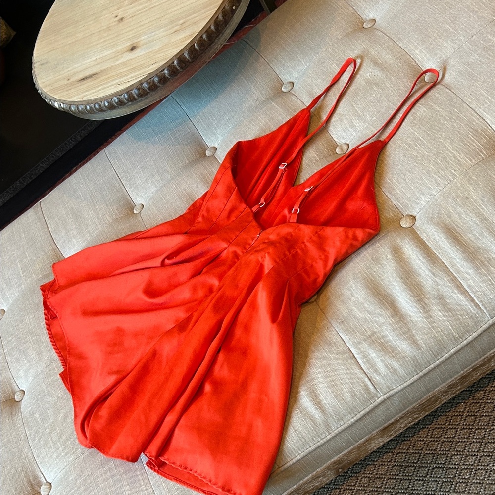 Rumor Boutique Orange Pleated Romper Size Small - Picture 11 of 14